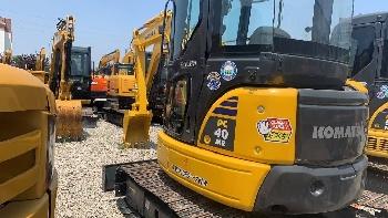 Komatsu PC40