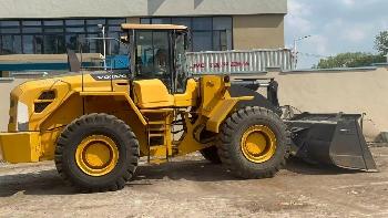 Volvo L 105