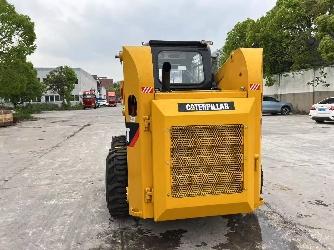 CAT 246 B