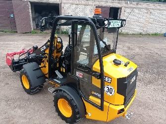 JCB 403