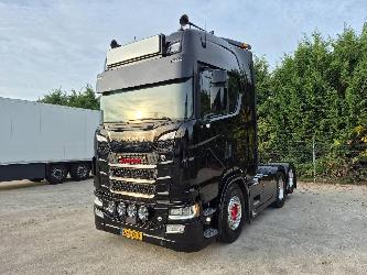 Scania S 530