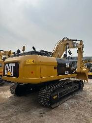 CAT 325 D