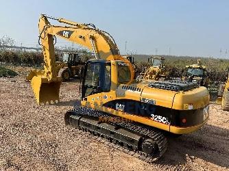 CAT 325 CL