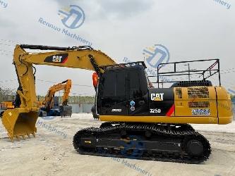 CAT 325 D