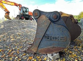 JCB JS 200