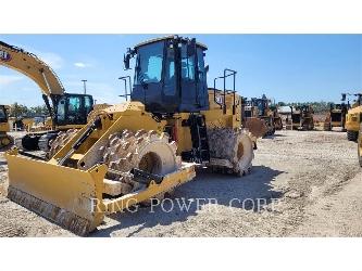 CAT 815