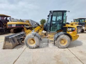 CAT 908 M