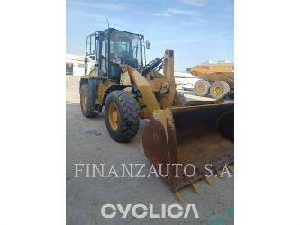 CAT 918M