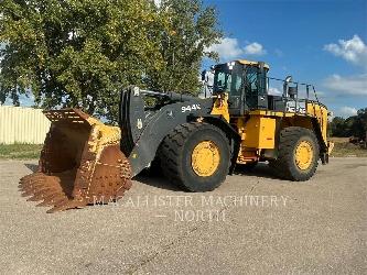John Deere 944K