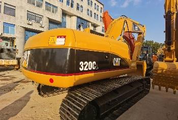 CAT 320 C L