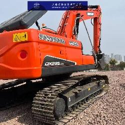 Doosan DX 225