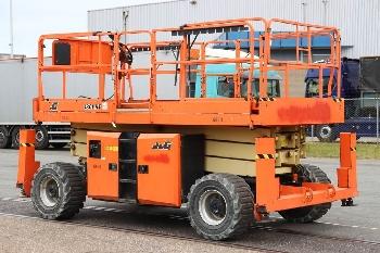 JLG 330LRT