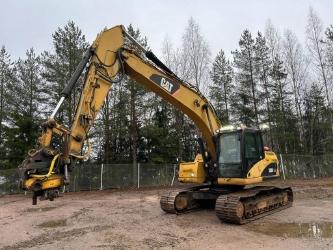 CAT 320 D