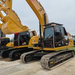CAT 323 D