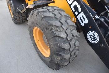 JCB 406