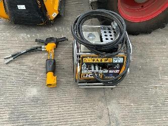 JCB Beaver Pack