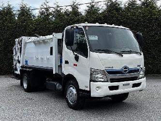 Hino 195