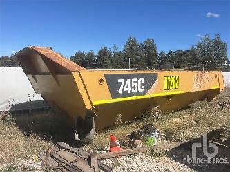 CAT 745C
