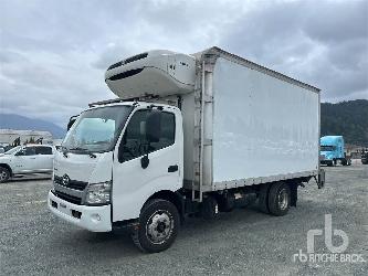 Hino 195