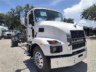 Mack MD7 42R