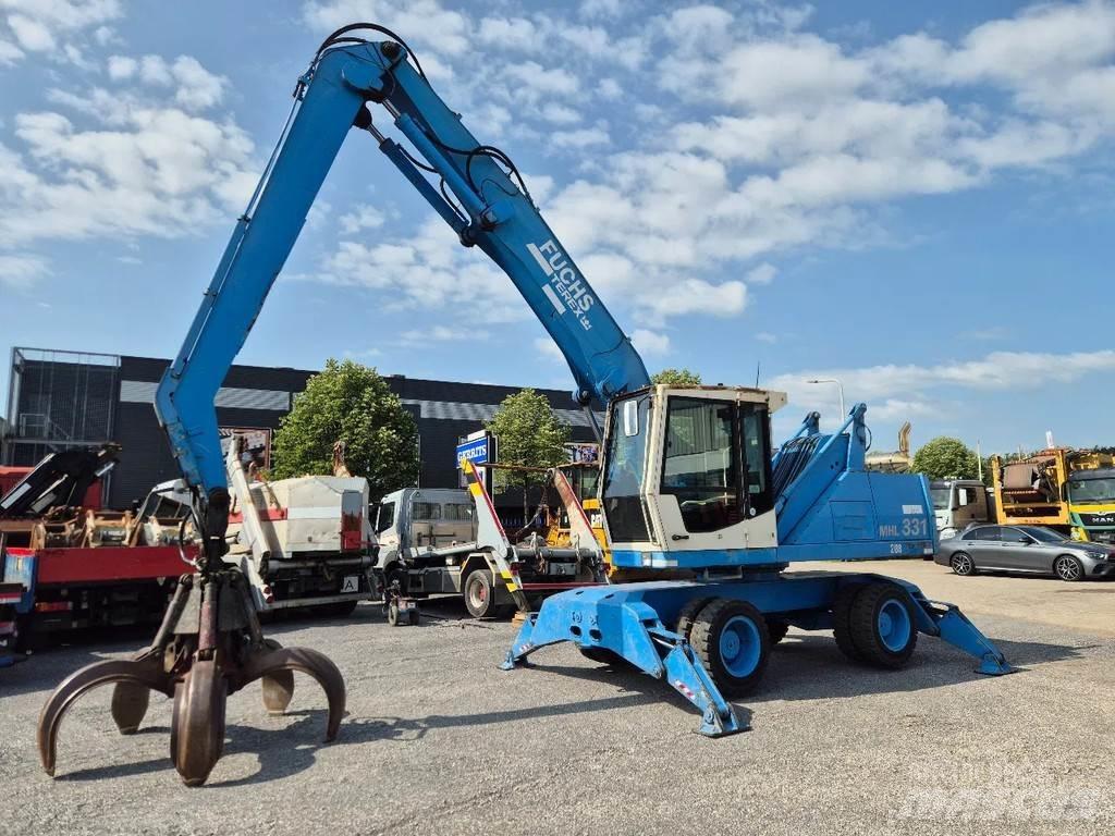 Fuchs MHL 331 工业挖掘机