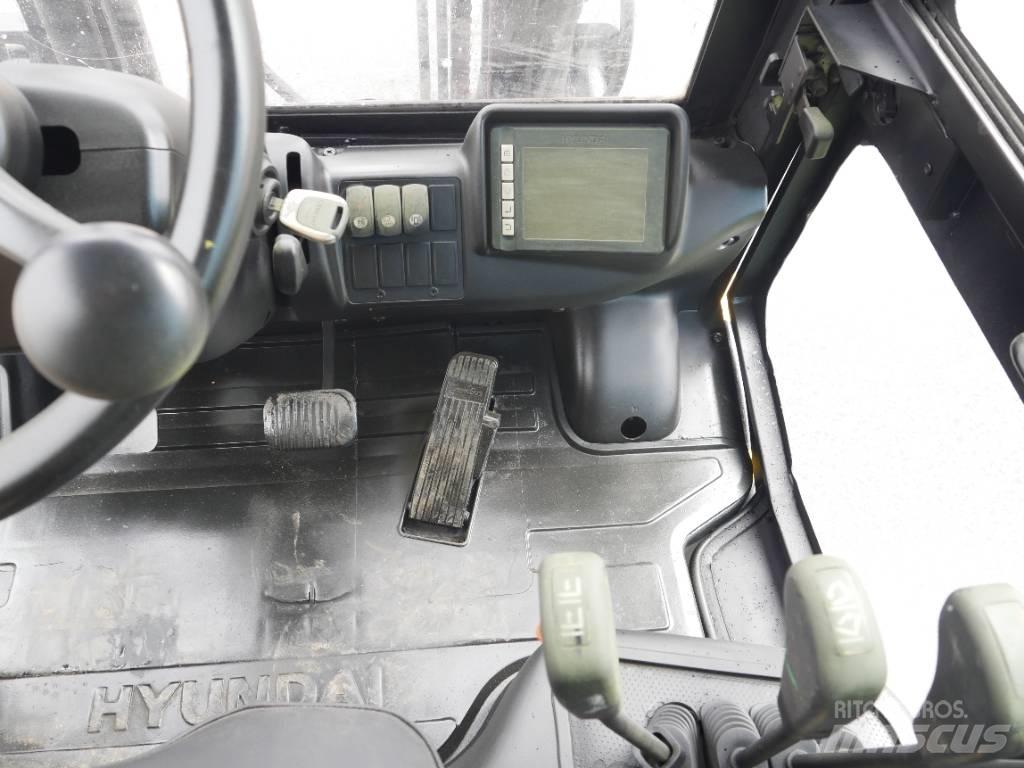 Hyundai 25 D-9 柴油叉车