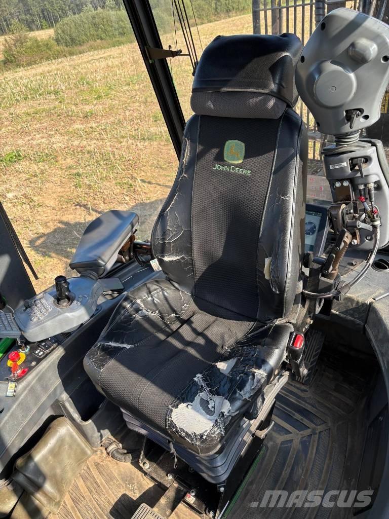 John Deere 1110G 集运机