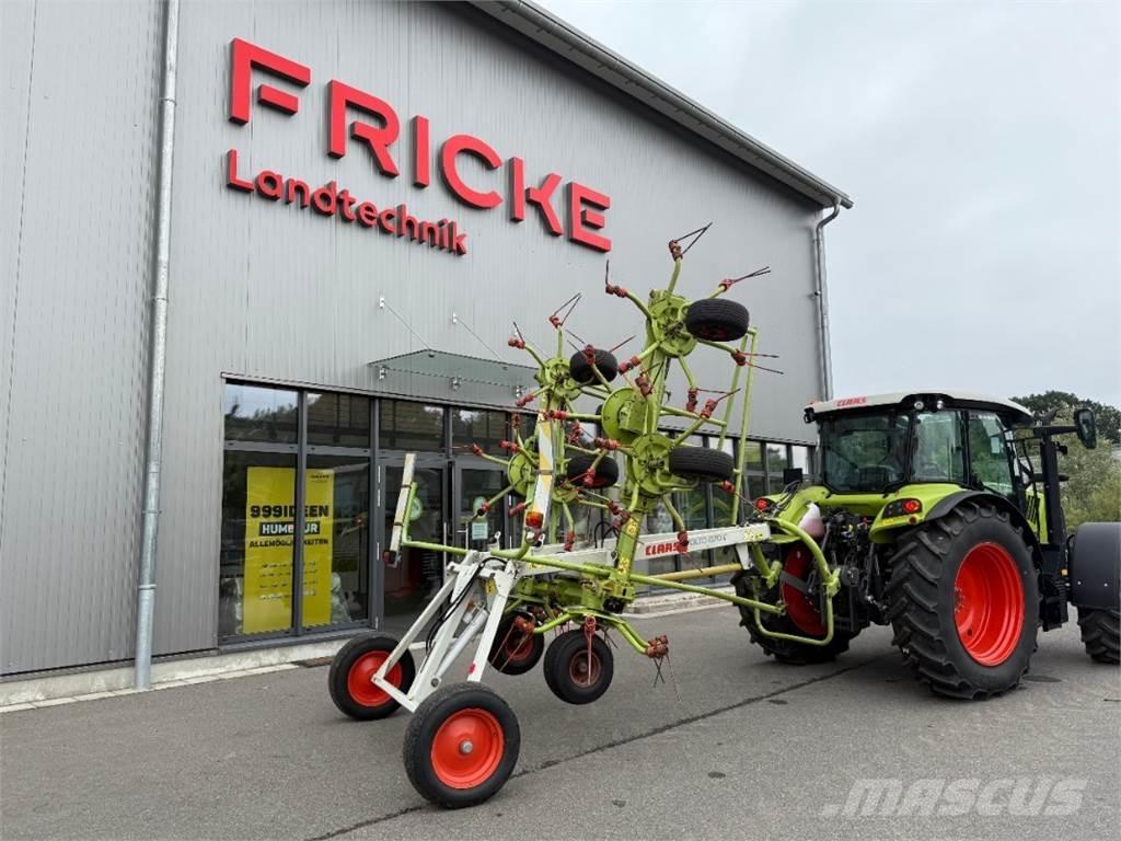 CLAAS Volto 870 T 犁耙和摊草机