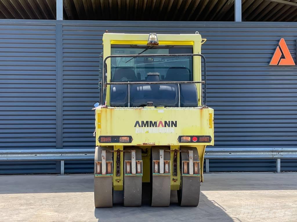 Ammann AP 240 胶轮压路机