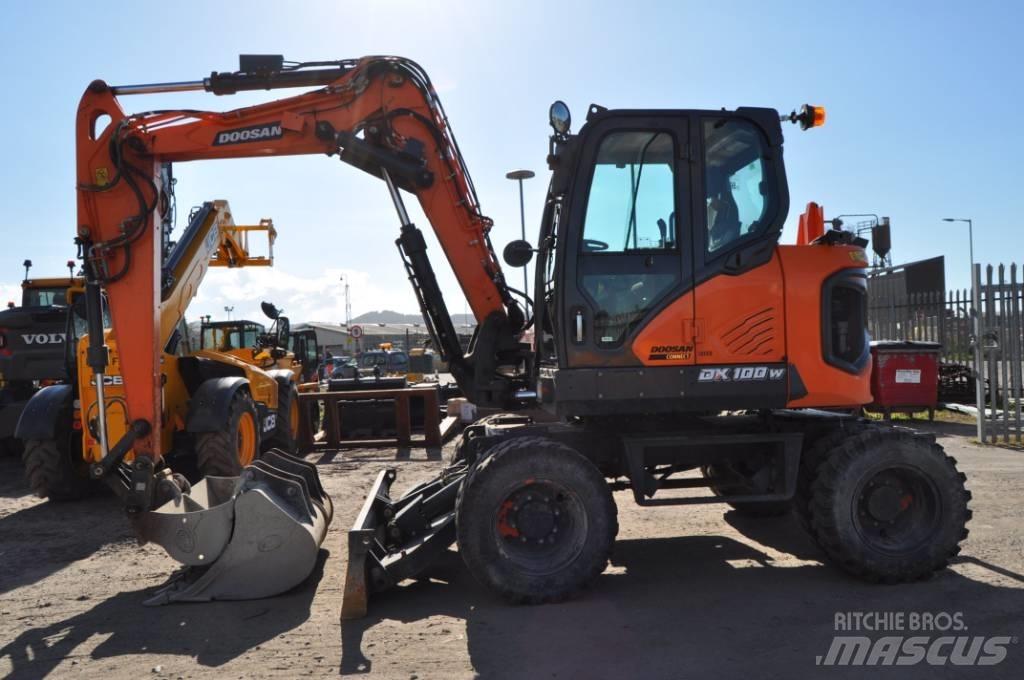 Doosan DX 100-7 轮式挖掘机