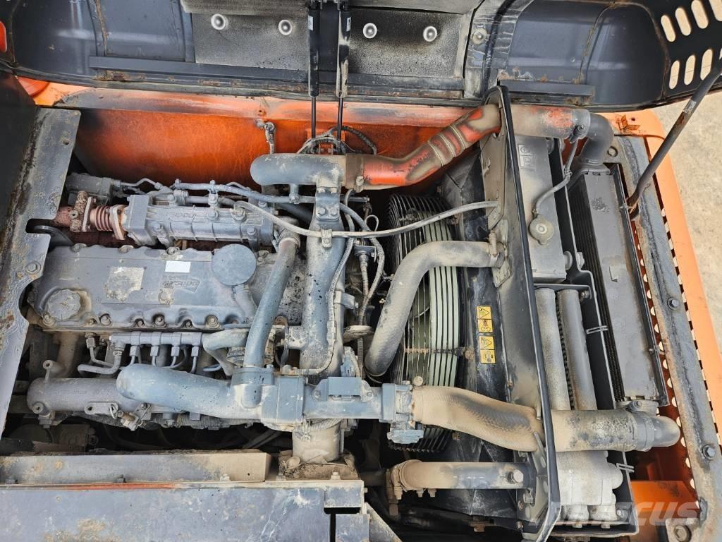 Doosan DX 210 W 轮式挖掘机