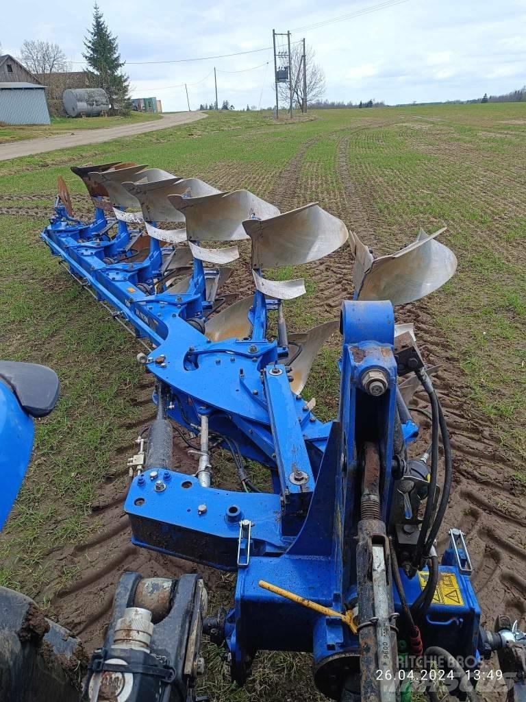 New Holland PXV6H 双向犁
