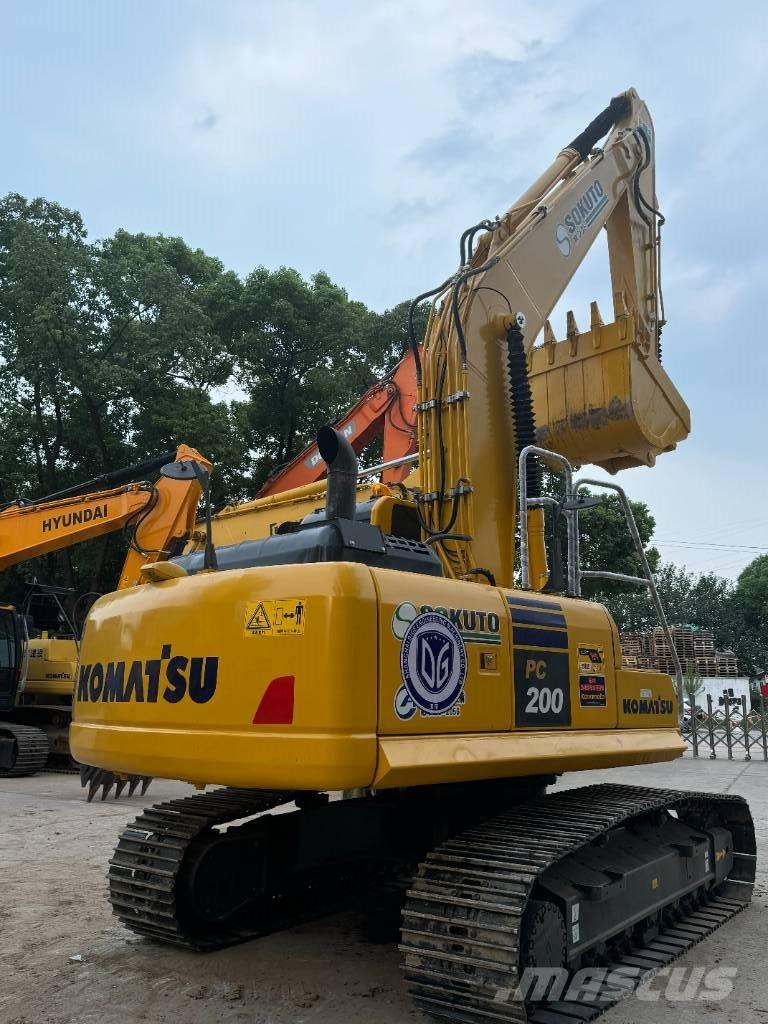 Komatsu PC 200-8 中型挖掘机