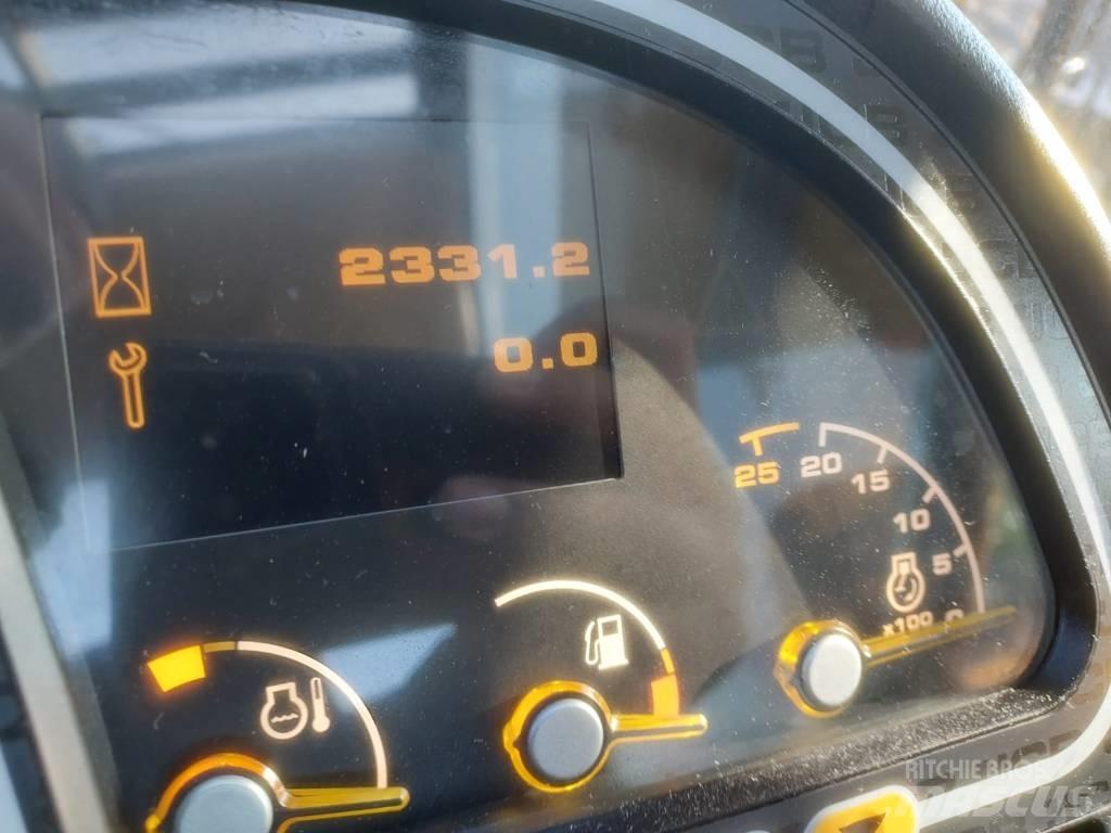 JCB 535-95 伸缩臂叉装车|叉装车