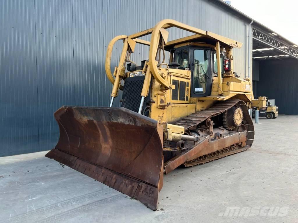 CAT D7H 履带式推土机