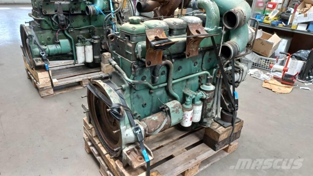 Volvo TD100A 发动机