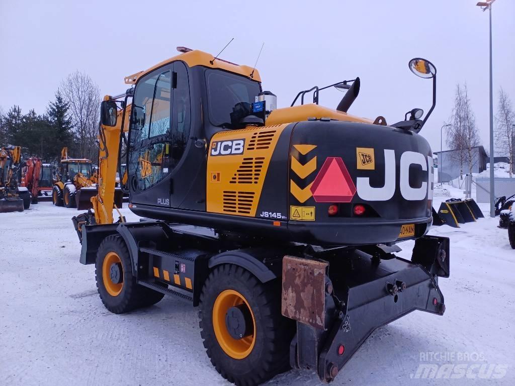 JCB JS 145 W 轮式挖掘机