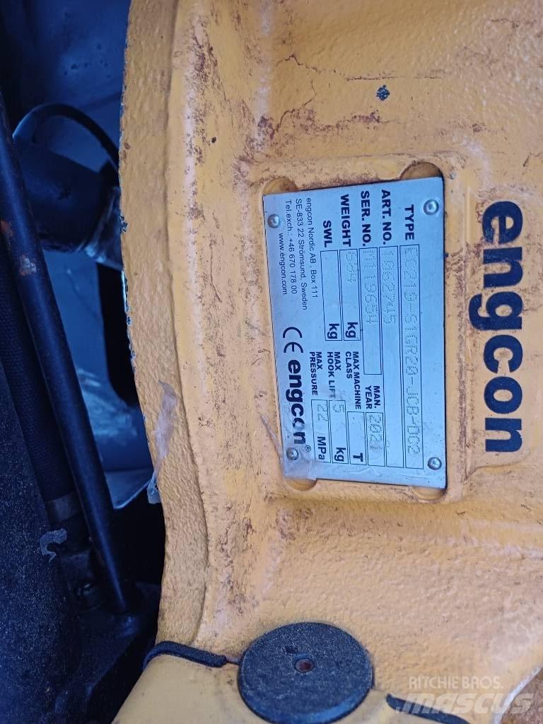 JCB JS 145 W 轮式挖掘机