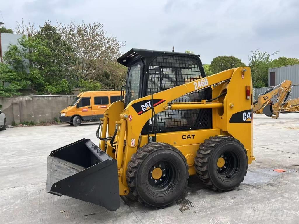 CAT 246B 小型装载机