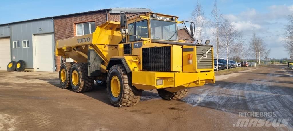 Volvo A 30 C 6x6 铰接式自卸车