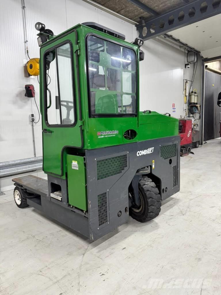 Combilift C 4000 E 侧卸式铲车