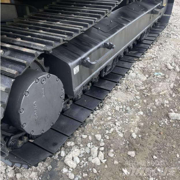 Volvo EC240D 履带挖掘机