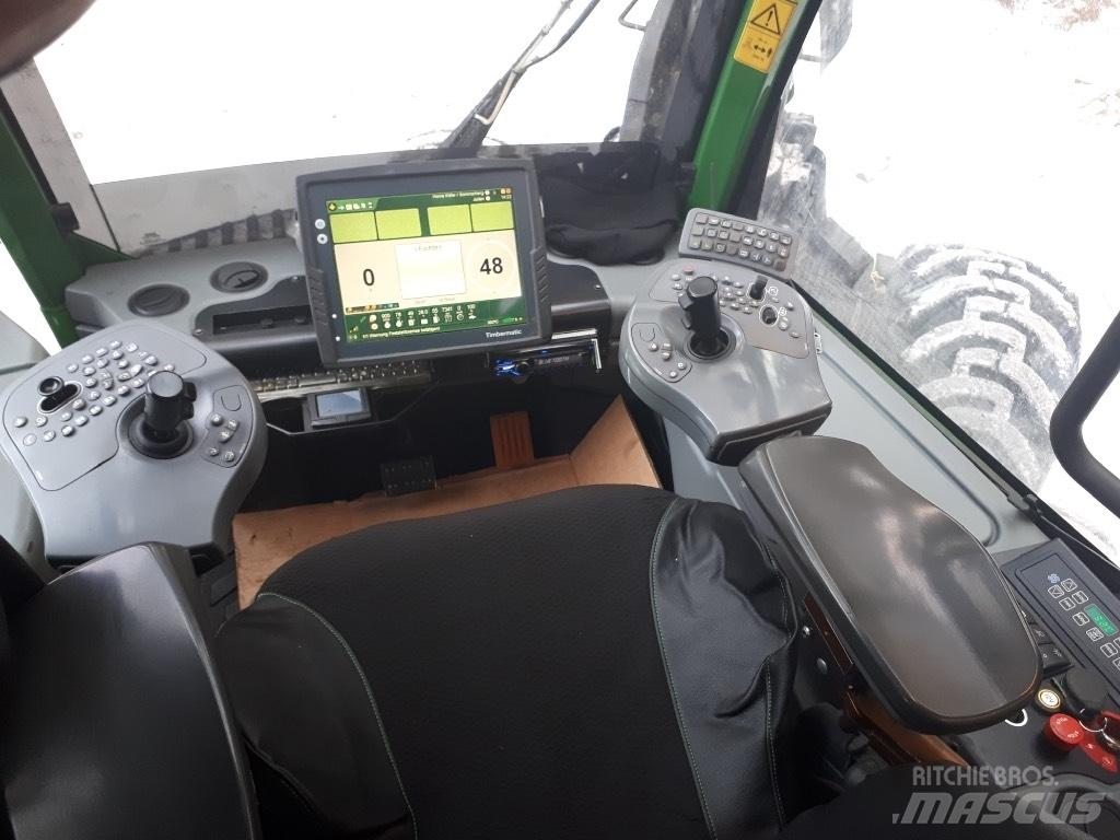 John Deere 1270 E 收割机