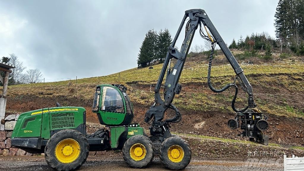 John Deere 1270 E 收割机