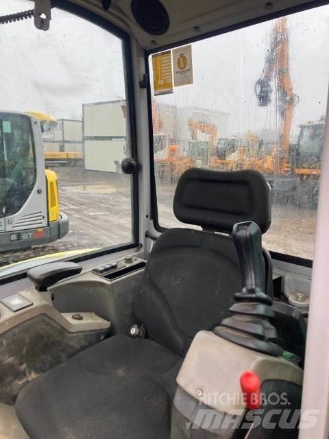 Wacker EZ26 小型挖掘机