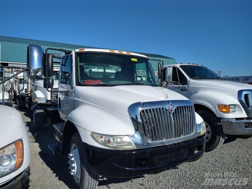 International 4400 垃圾车