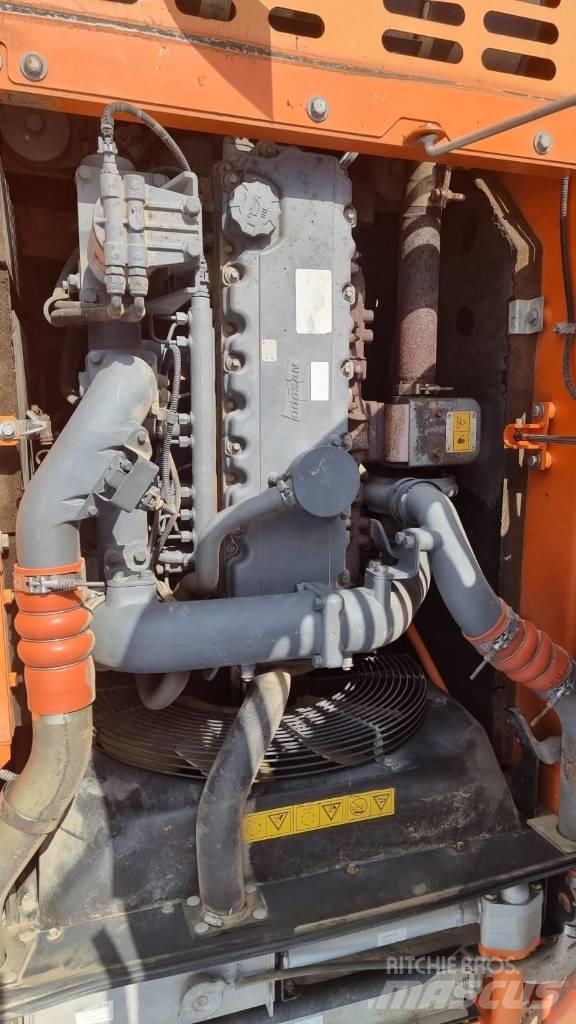 Doosan DX 225 LC 履带挖掘机