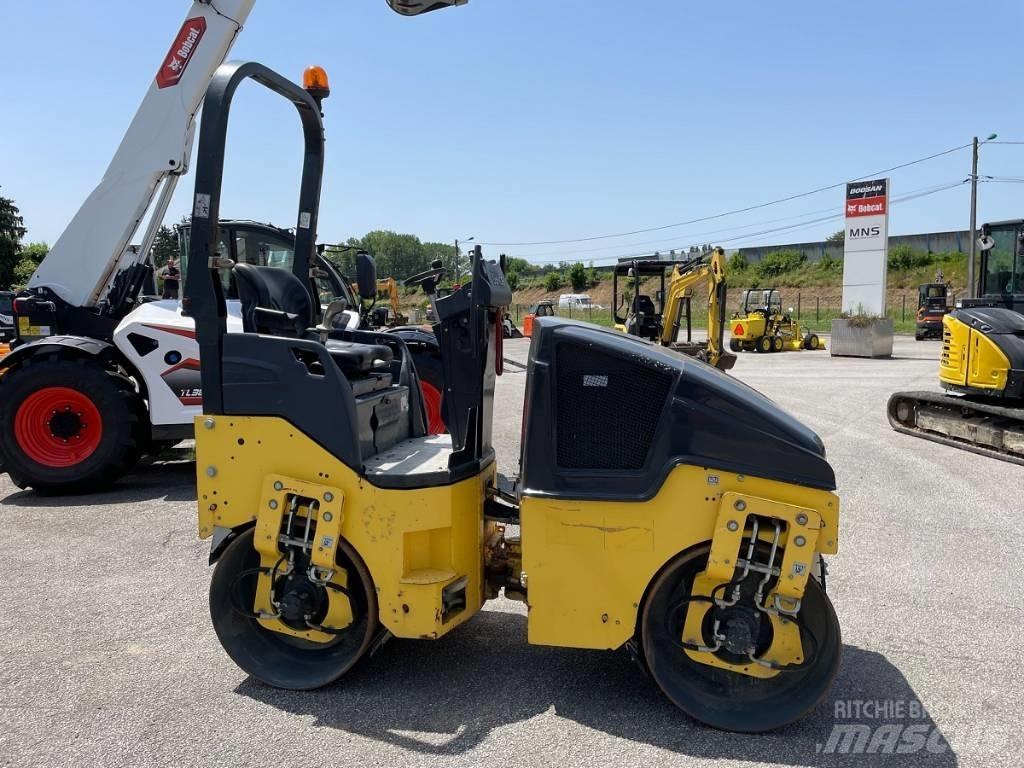 Bomag BW 100 AD-5 双轮压路机