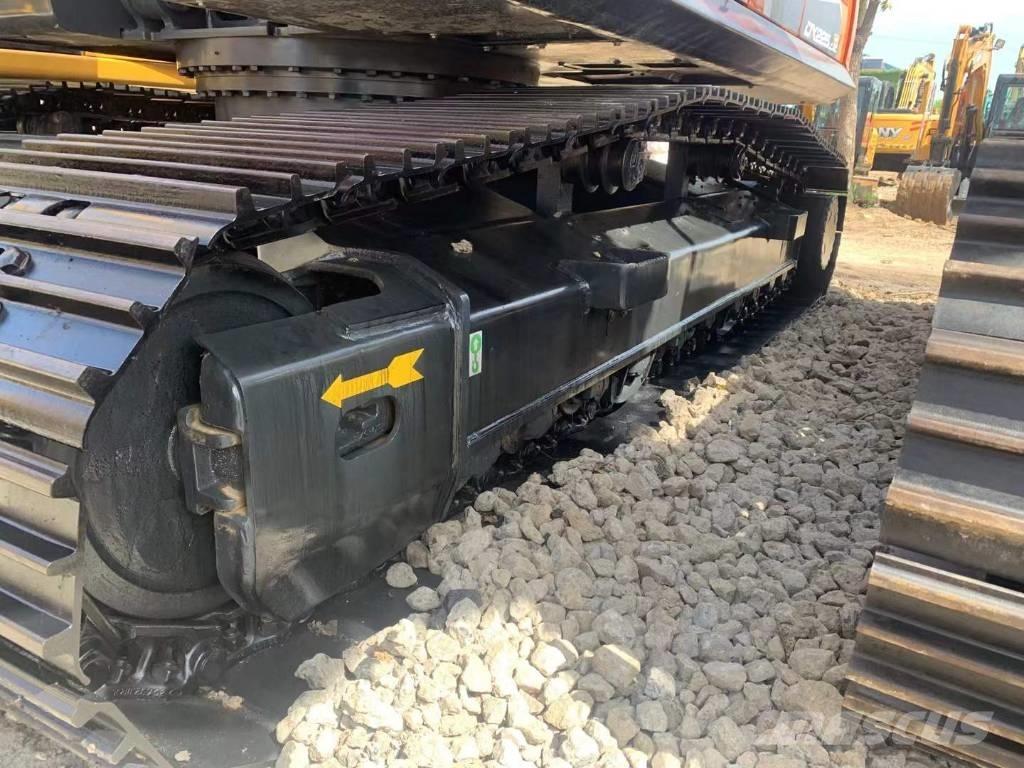 Doosan DX 225 履带挖掘机