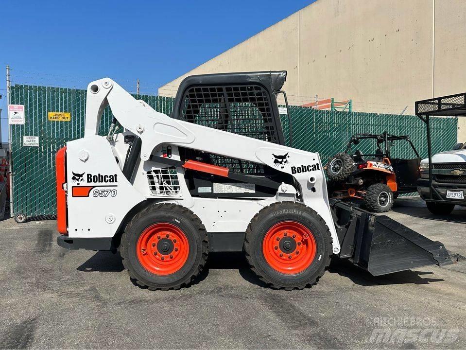 Bobcat S 570 滑移装载机